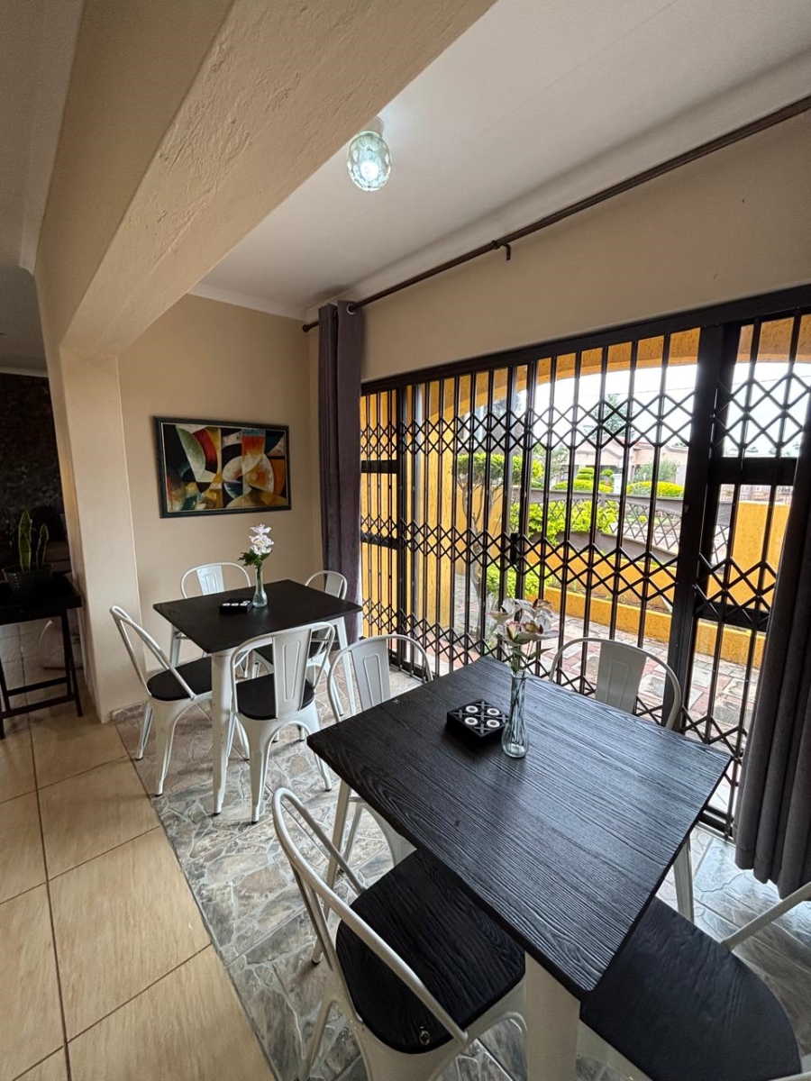 8 Bedroom Property for Sale in Rustenburg Rural North West